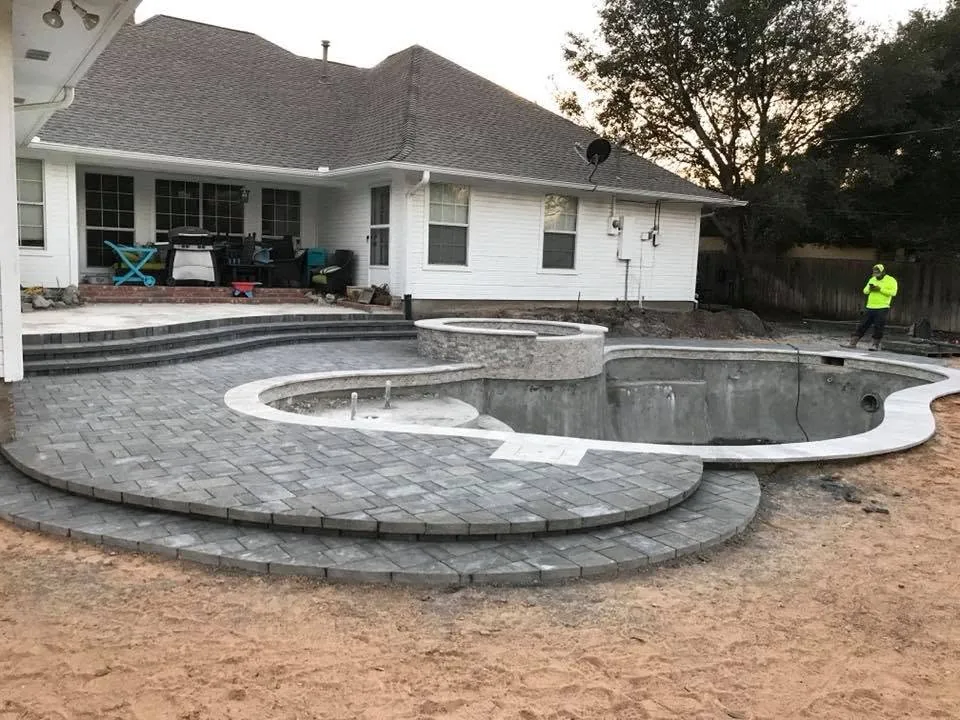 Concrete (Gunite) Pools